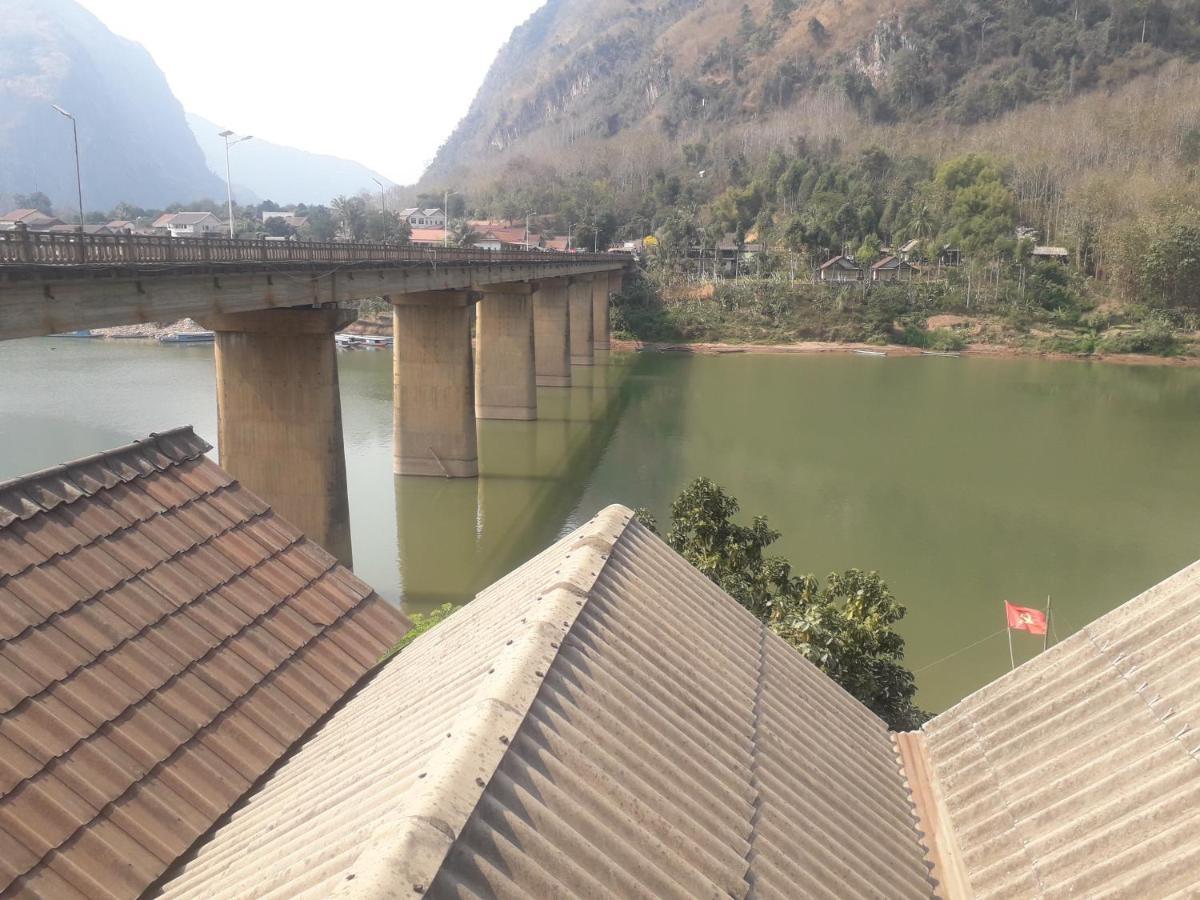 Sunrise Bungalow Hotel Nongkhiaw Buitenkant foto
