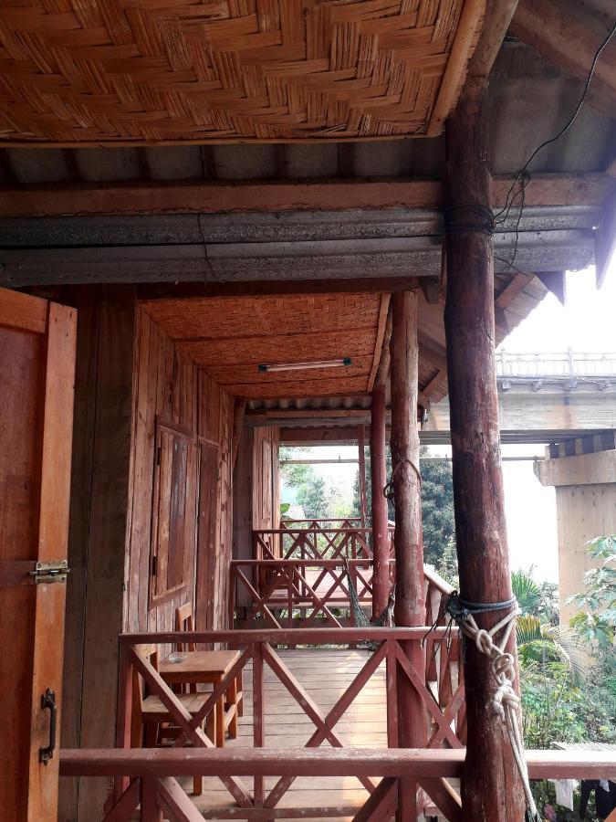 Sunrise Bungalow Hotel Nongkhiaw Buitenkant foto